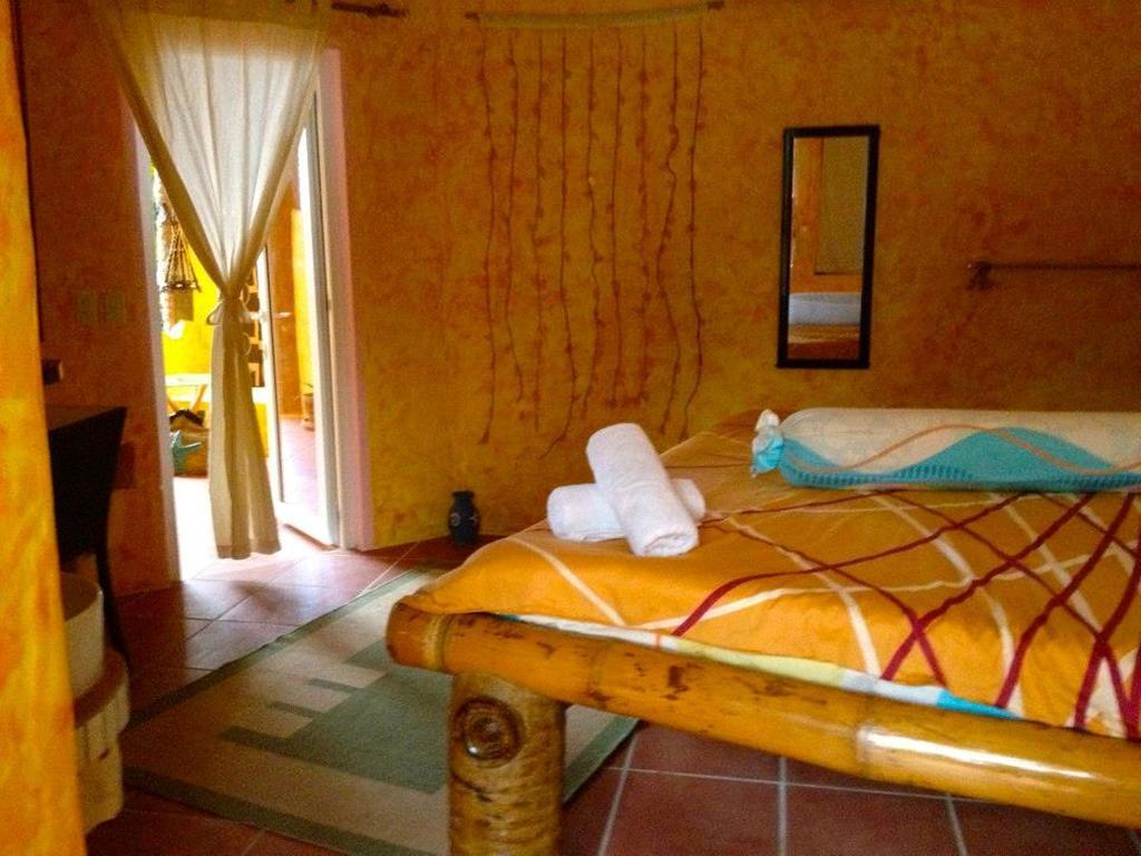 Kokays Maldito Dive Resort Logon Room photo