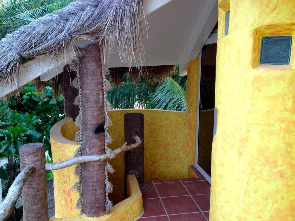 Kokays Maldito Dive Resort Logon Exterior photo